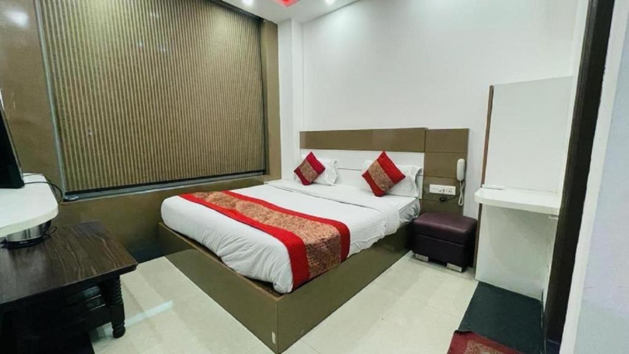 Sky Residency New Delhi Exterior photo